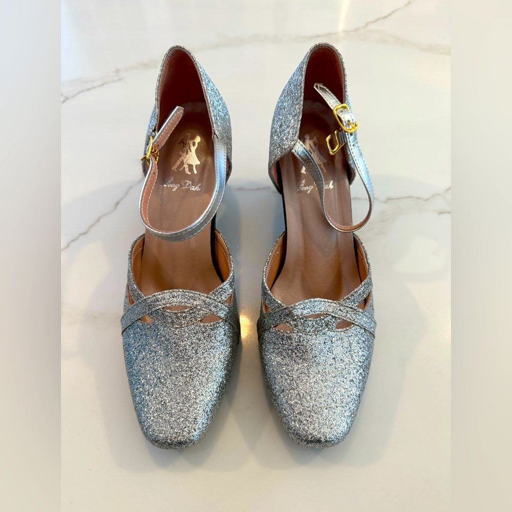 Samba Shoes Silver Sparkly professional dance shoes size 6-6.5